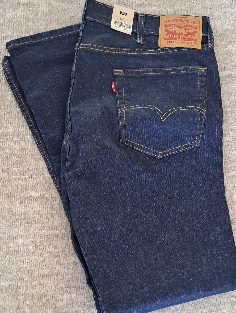 Levi's Dark Blue Denim Jeans with Gold Stitching 513 Slim Straight 38x32. BNWT